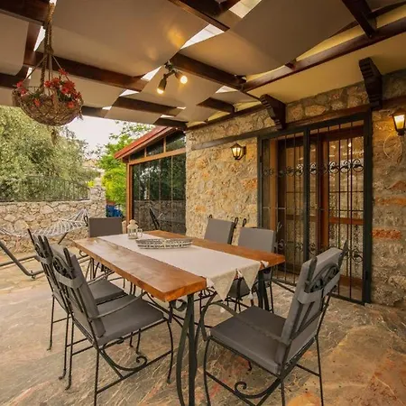 Astonishing In The Heart Of Villa *